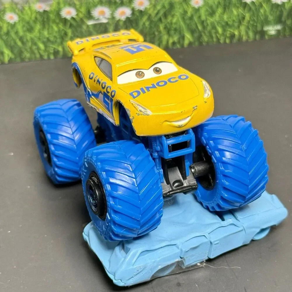 Disney Pixar Cars Custom Monster Truck Cruz Ramirez Monster Jam 1:64 See Photos
